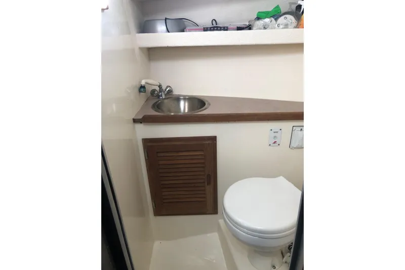 Slide: The Image of SensaTank Marine 100 tank monitor on 2017 Osprey 30 Fisherman boat. - 17