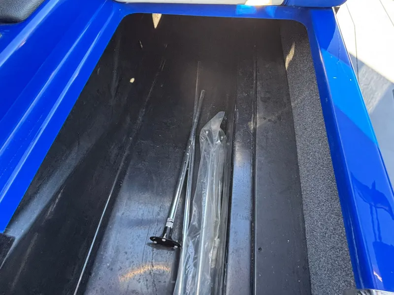 Slide: The Image of Axis T250 2023 - 16