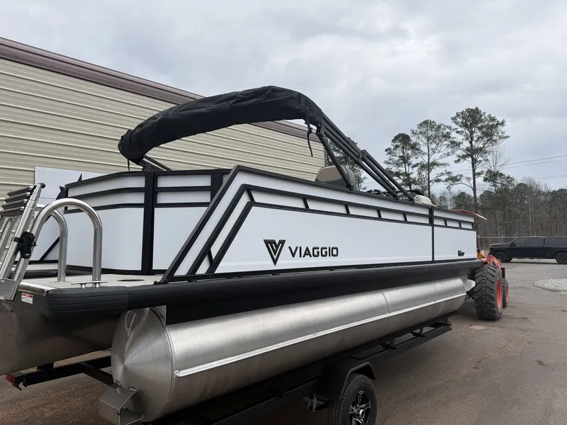 Slide: The Image of Viaggio Lago V 20F 2026 - 2