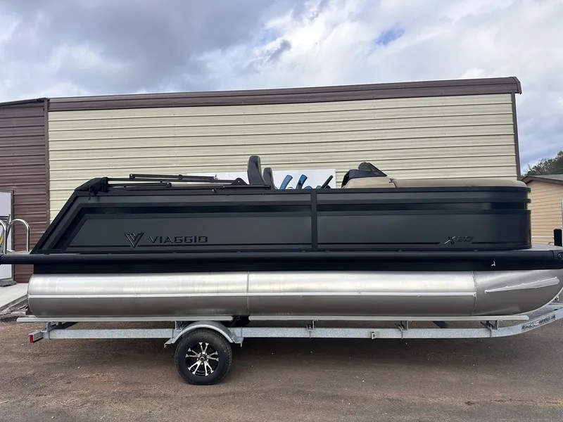 The Image of Viaggio Lago X X20 U WITH 200HP 2026 - 1