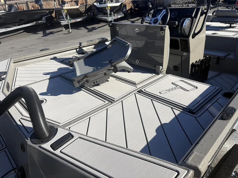 Slide: The Image of Thor LAKE HAMMER 1900 CC 2026 - 5