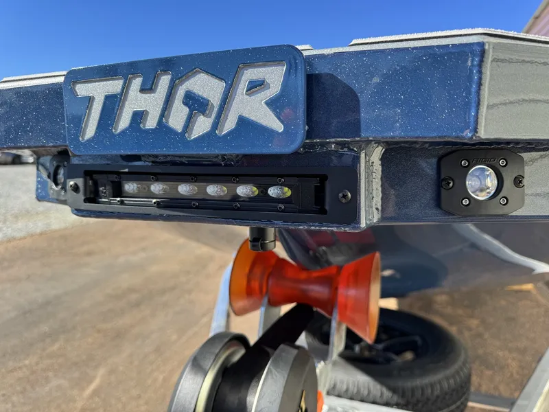 Slide: The Image of Thor Lake Hammer 1900 SC 140HP 2026 - 3