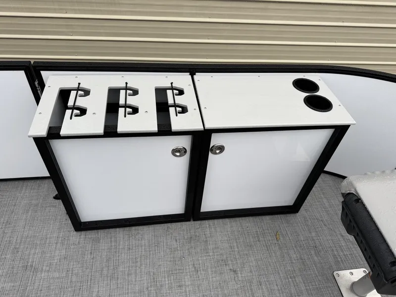 Slide: The Image of Lowe LF 194 2026 - 7