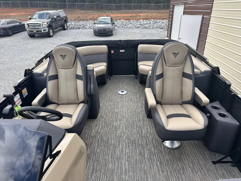 Slide: The Image of Viaggio Lago X X20 U WITH 200HP 2026 - 2