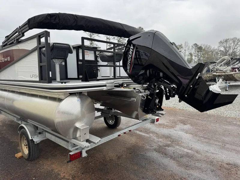 Slide: The Image of Lowe LF 194 2026 - 9