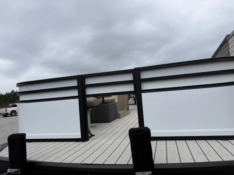 Slide: The Image of Viaggio Lago V 20F 2026 - 7