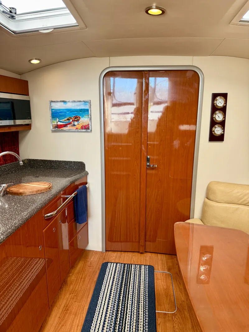 Slide: The Image of Formula 37 Performance Cruiser 2008 - 38