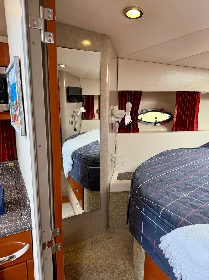 Slide: The Image of Formula 37 Performance Cruiser 2008 - 40