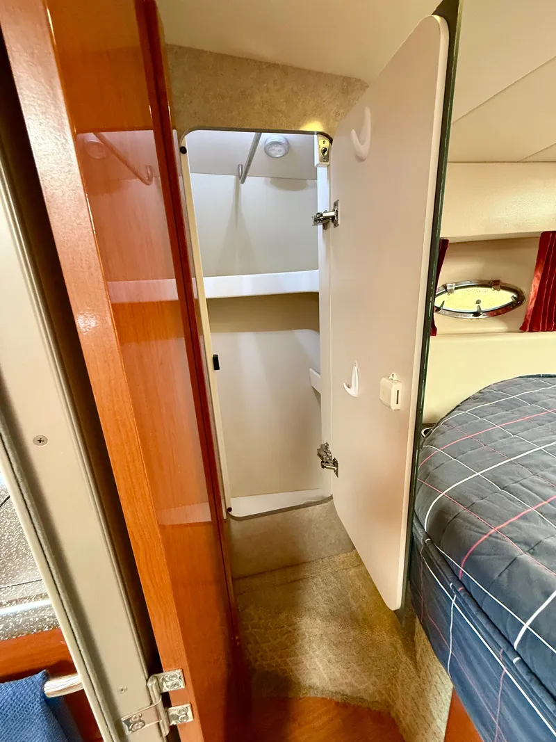 Slide: The Image of Formula 37 Performance Cruiser 2008 - 41