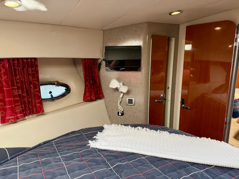 Slide: The Image of Formula 37 Performance Cruiser 2008 - 44