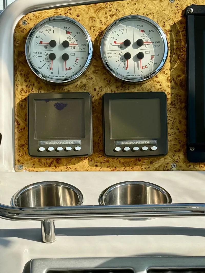 Slide: The Image of Formula 37 Performance Cruiser 2008 - 72