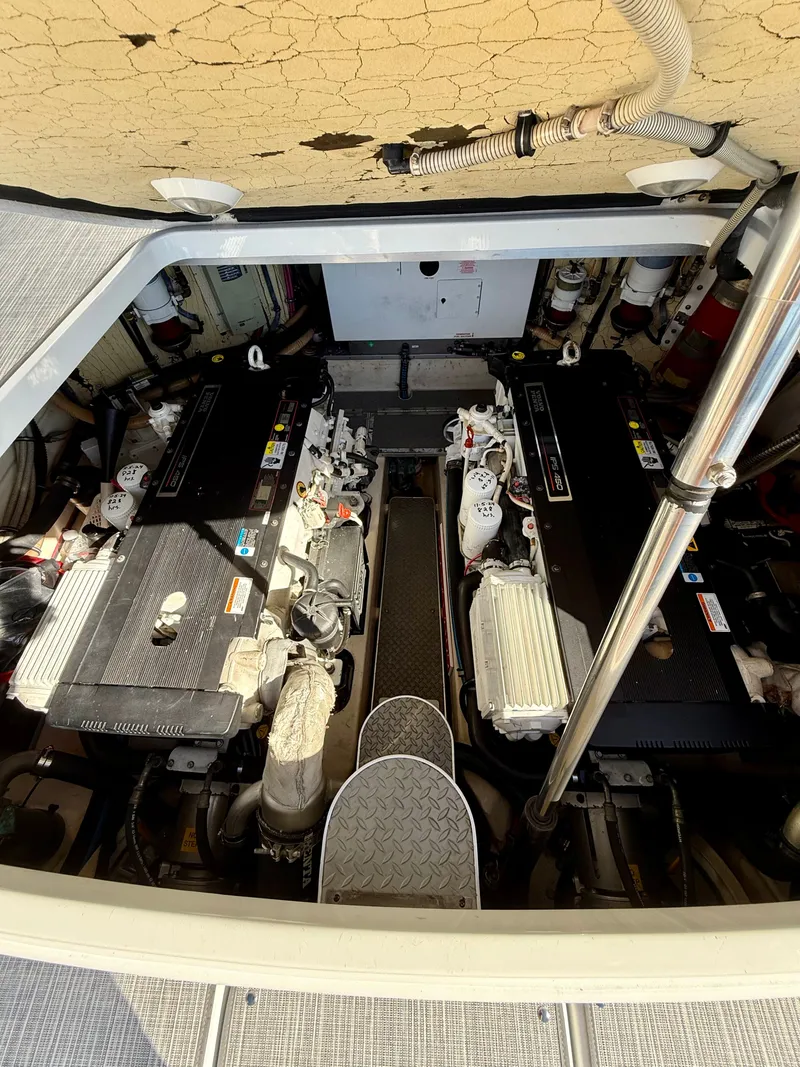 Slide: The Image of Formula 37 Performance Cruiser 2008 - 95