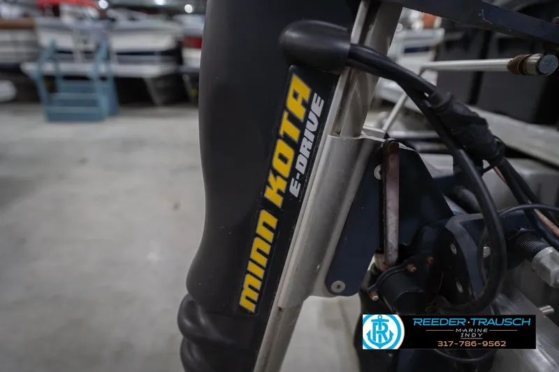 Slide: The Image of Minn Kota E-Drive motor on 2009 Sylvan 818 Mirage Fish boat, Reeder-Trausch Marine. - 47