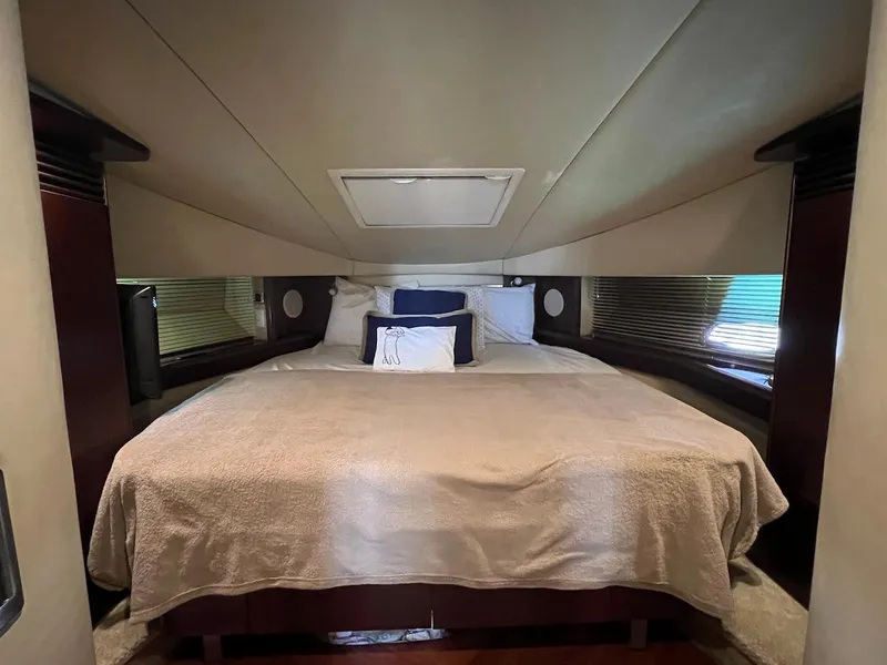 Slide: The Image of Sea Ray 48 Sundancer 2006 - 53