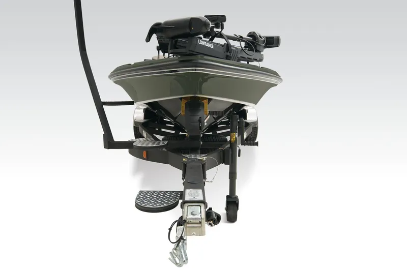 Slide: The Image of Triton 20XP Patriot 2026 - 13