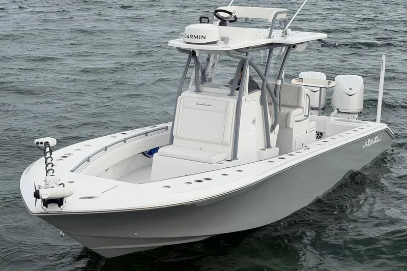 Slide: The Image of 2024 SeaHunter 28 Floridian boat on water, featuring sleek design and advanced equipment. - 6