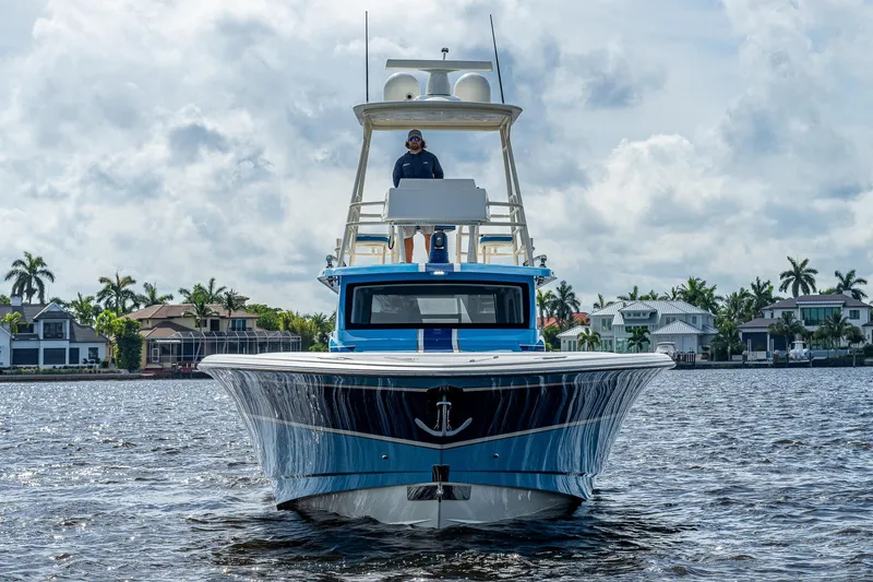 Slide: The Image of Gulf 52 2021 - 101