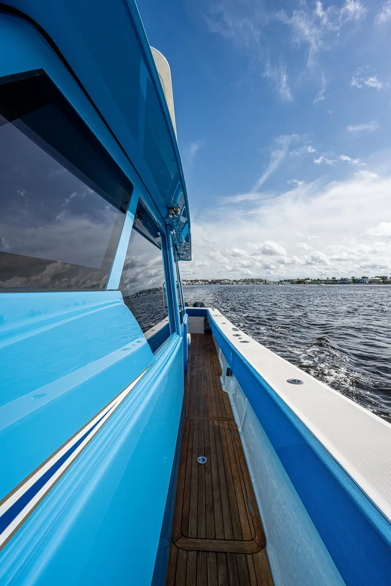 Slide: The Image of Gulf 52 2021 - 56