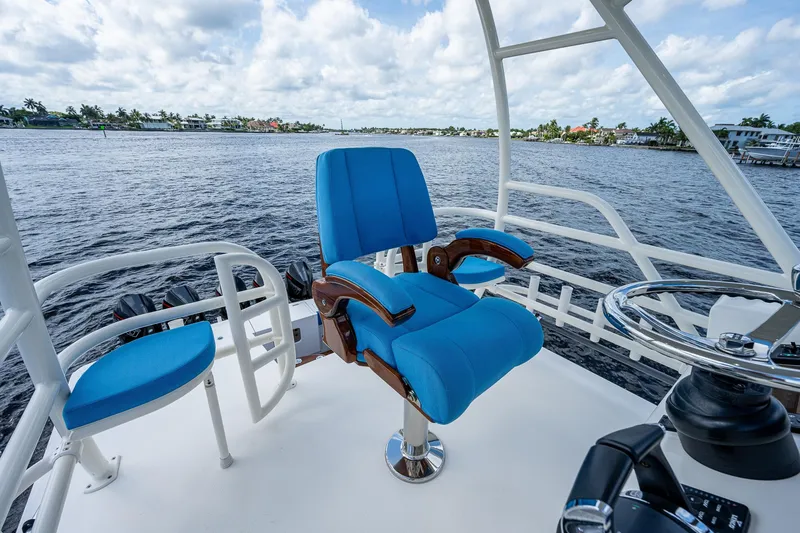 Slide: The Image of Gulf 52 2021 - 90