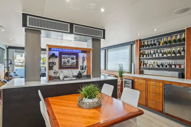 Slide: The Image of Galley Table - 17