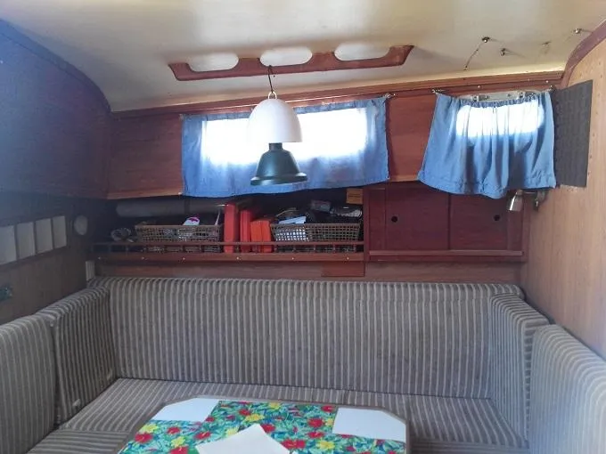 Slide: The Image of Dinette - 2