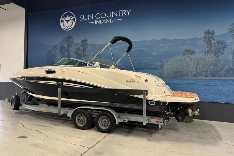 Slide: The Image of 2007 Sea Ray 260 Sundeck boat on trailer at Sun Country Inland showroom. - 3