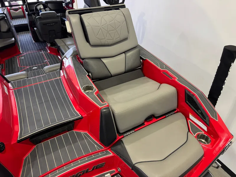 Slide: The Image of Nautique Super Air Nautique G23 Paragon 2021 - 13