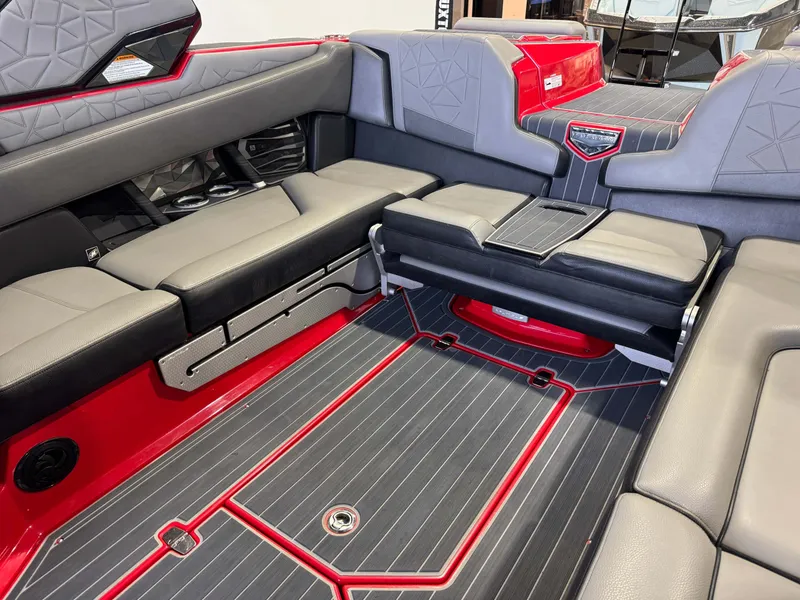 Slide: The Image of Nautique Super Air Nautique G23 Paragon 2021 - 17