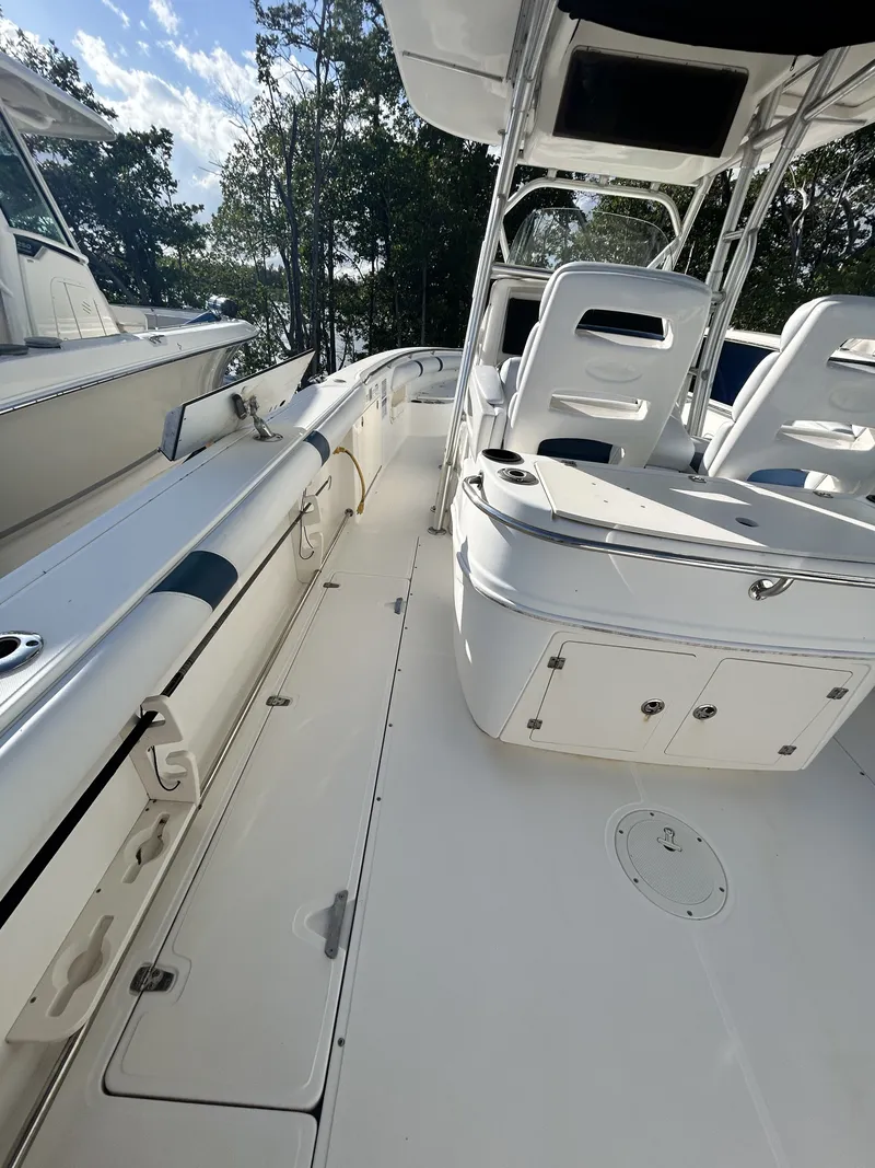 Slide: The Image of Boston Whaler 320 Outrage 2006 - 20