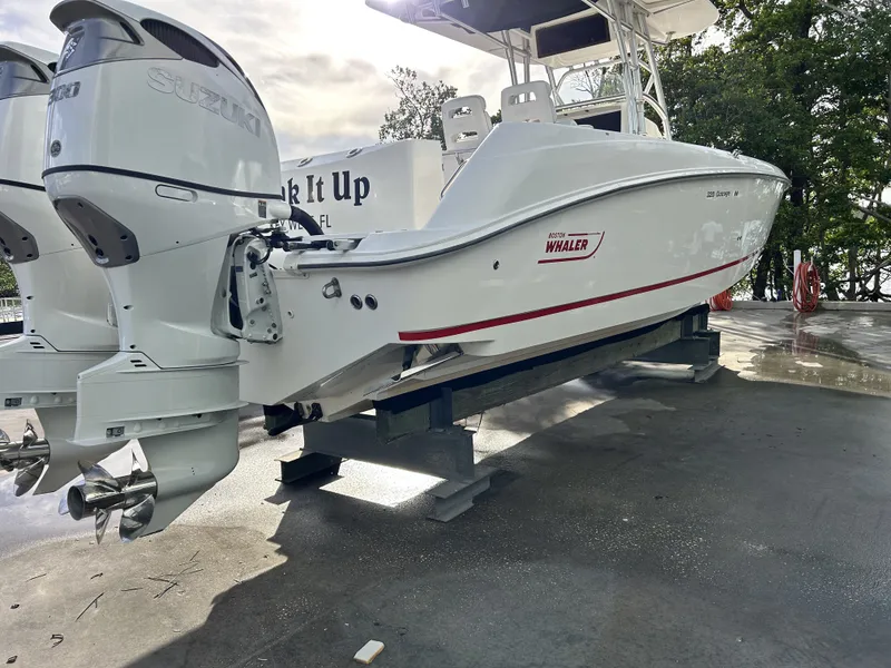 Slide: The Image of Boston Whaler 320 Outrage 2006 - 3