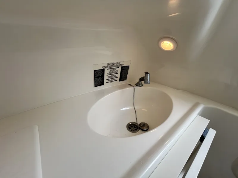 Slide: The Image of Boston Whaler 320 Outrage 2006 - 30