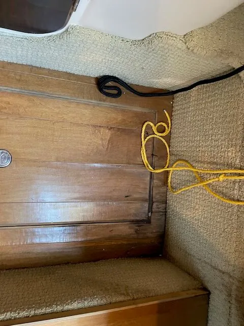 Slide: The Image of Sea Ray Sundancer 310 2016 - 15