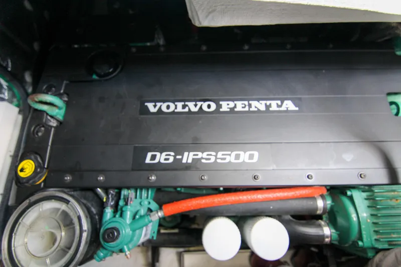 Slide: The Image of Volvo Penta D6-IPS500 engine in 2021 Galeon 425 HTS yacht. - 25