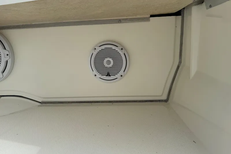 Slide: The Image of 2017 Mako Pro Skiff 19 CC interior with marine speakers installed. - 41