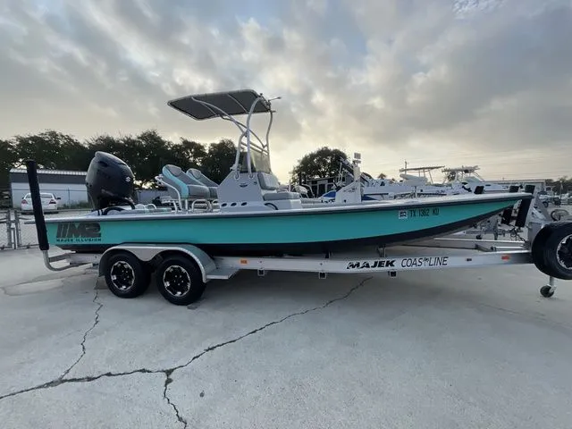 The Image of Majek M2 ILLUSION 2023 - 1