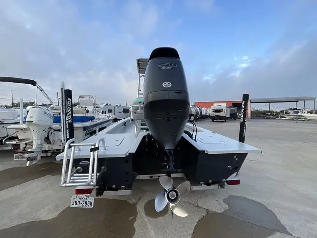 Slide: The Image of Majek M2 Illusion 2023 - 6