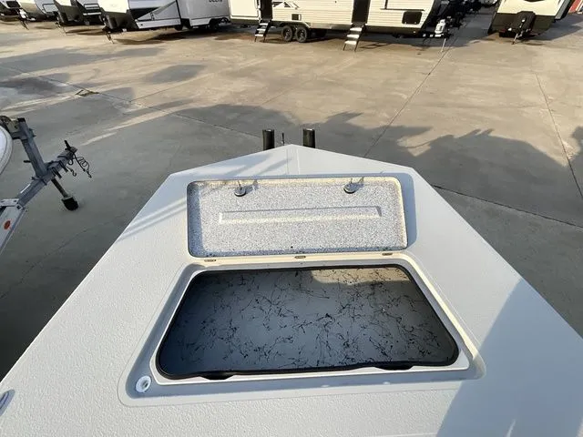 Slide: The Image of Majek M2 Illusion 2023 - 9