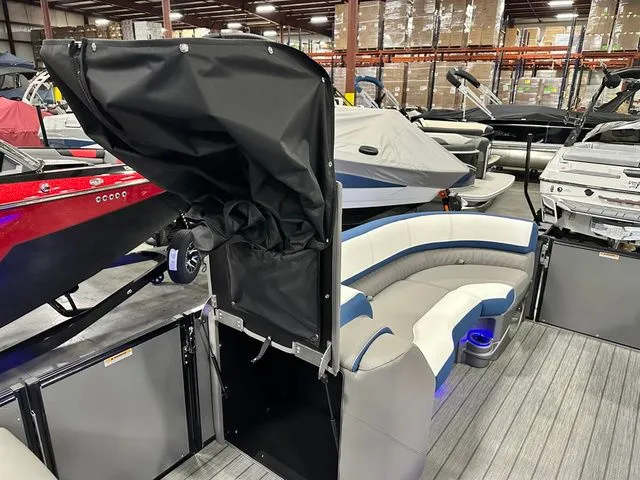 Slide: The Image of Tahoe 2385 Cascade VRL 2023 - 20