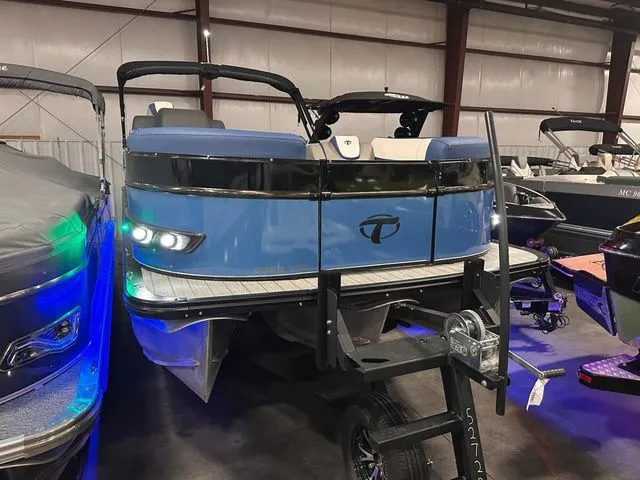 Slide: The Image of Tahoe 2385 Cascade VRL 2023 - 26