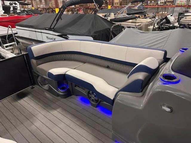 Slide: The Image of Tahoe 2385 Cascade VRL 2023 - 51