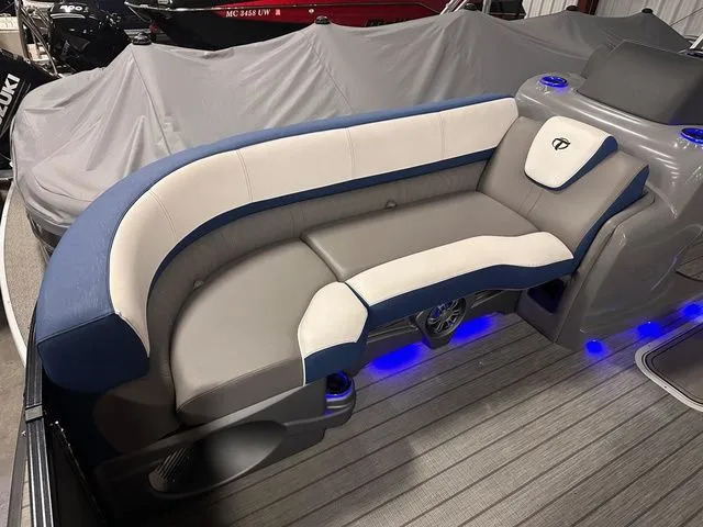 Slide: The Image of Tahoe 2385 Cascade VRL 2023 - 52