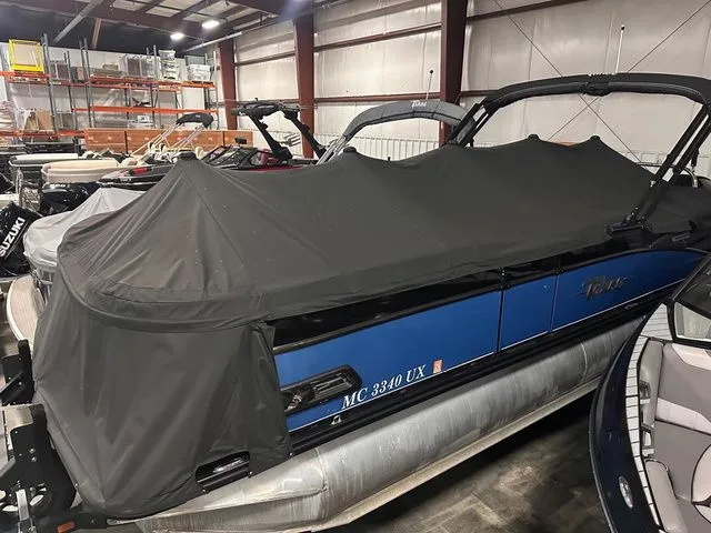 Slide: The Image of Tahoe 2385 Cascade VRL 2023 - 55