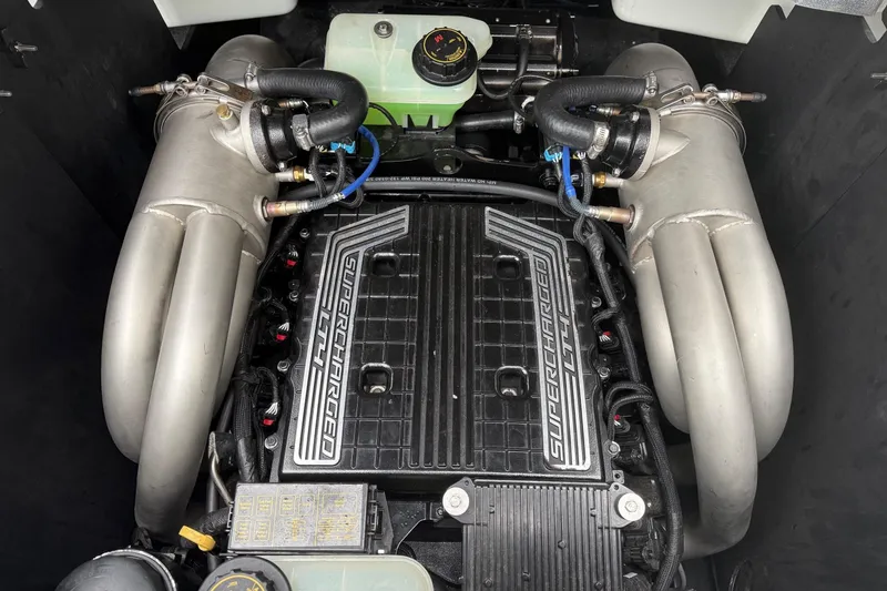 Slide: The Image of Supercharged LSA engine in 2020 Malibu Wakesetter 25 LSV. - 23
