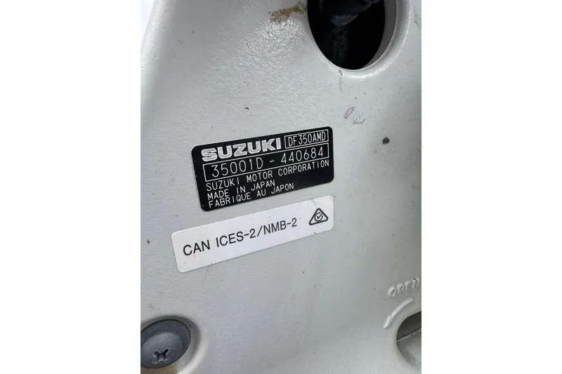 Slide: The Image of Label on Suzuki motor, model DF350AMD, on a 2015 SeaHunter 41 Tournament boat. - 82
