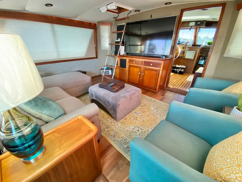 Slide: The Image of Interior of a 1971 Hatteras 58 Motor Yacht, cozy and stylishly furnished. - 11
