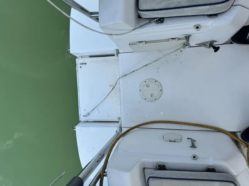 Slide: The Image of Deck of a 2000 Hunter 290 sailboat, top view. - 17