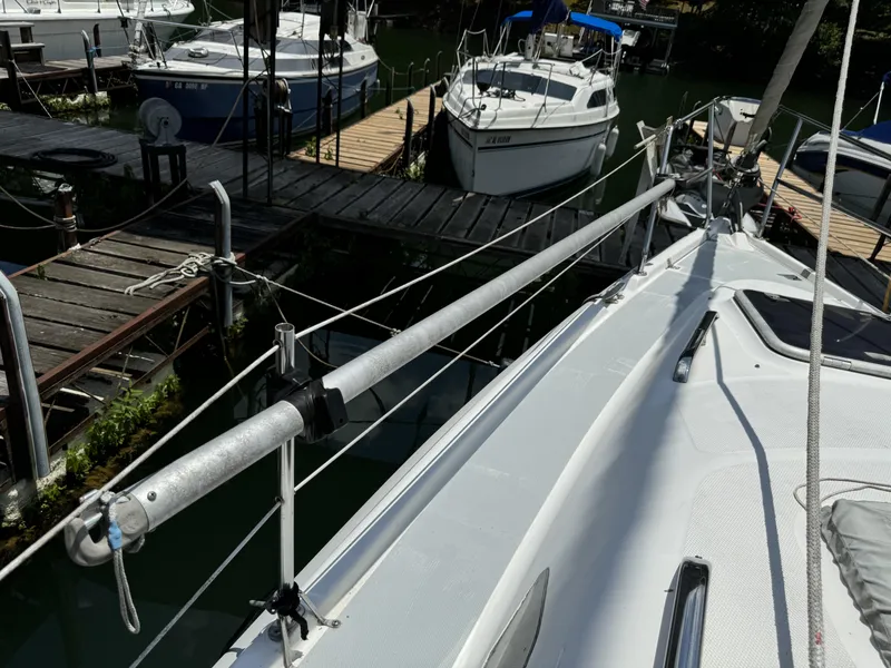 Slide: The Image of Hunter 290 sailboat from 2000 docked at marina. - 44