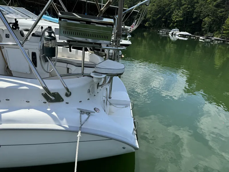 Slide: The Image of Hunter 290 2000 - 50