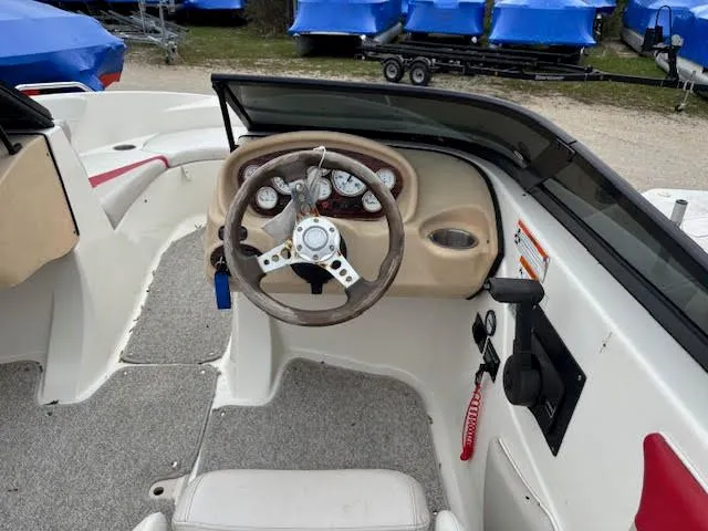 Slide: The Image of Glastron GT 205 2008 - 10