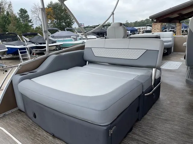 Slide: The Image of Monaco MONACO 235SFI 2022 - 13